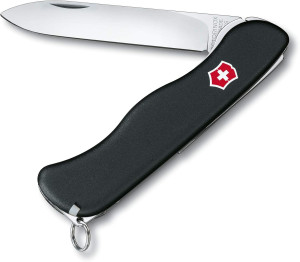 EDC-Taschenmesser (aus der Schweiz) - Victorinox Setinel | Griffmaterial: Polyamid | Klingenmaterial: Edelstahl | Klingenlänge: 79 mm | Besonderheiten: sehr geringe Dicke / Klinge, Ring, Pinzette, Zahnstocher
